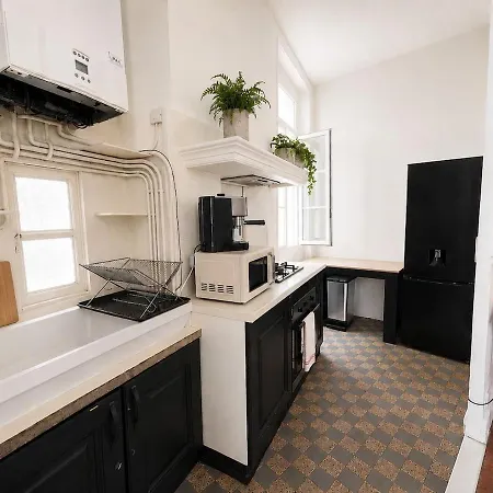 à Hyper Centre, 2 Personnes